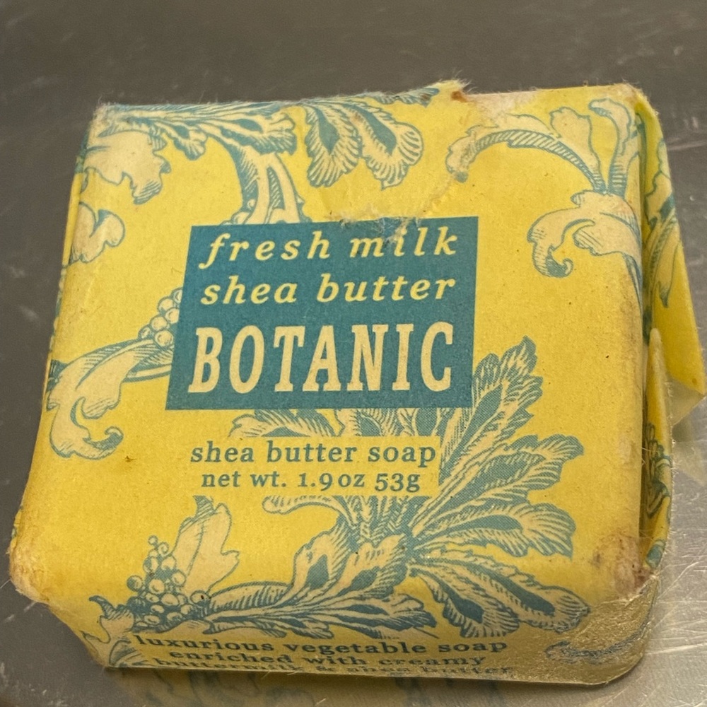 BOTANIC FRESH MILK SHEA BUTTER LUXURIOUS SOAP